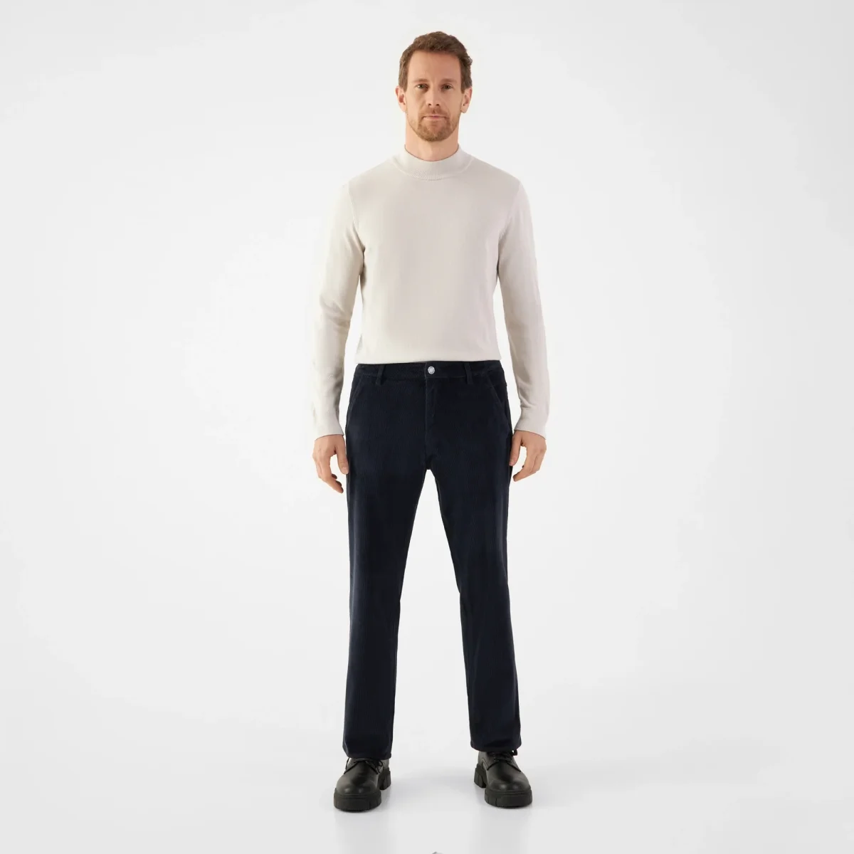 MANE Relaxed Straight Corduroy - French - Dark Navy - Menswear